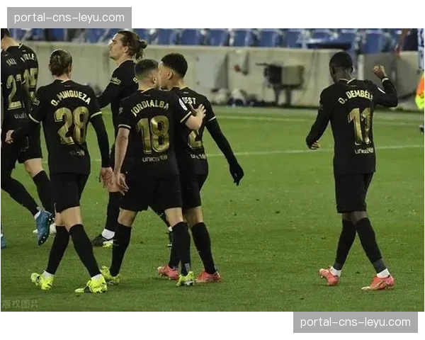 巴萨边路进攻掩盖中路结构空心化问题