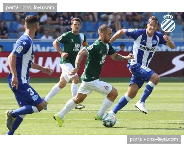 现代足球战术演变：肋部渗透成为西甲主流进攻手段